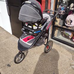 Baby Stroller With The Car Seat in Great Condition