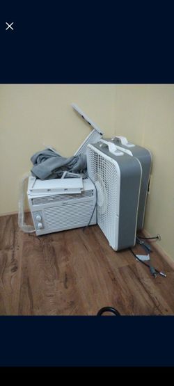 2 Box Fans