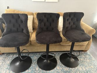 2 Adjustable Swivel Barstools
