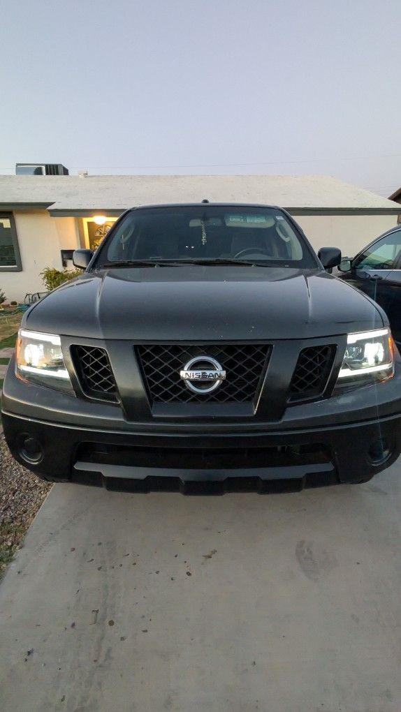 Nissan Frontier 2011 V6