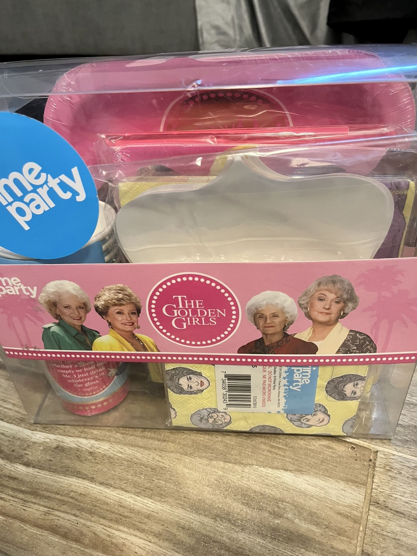 New Golden Girls Party Celebration Kit Plates