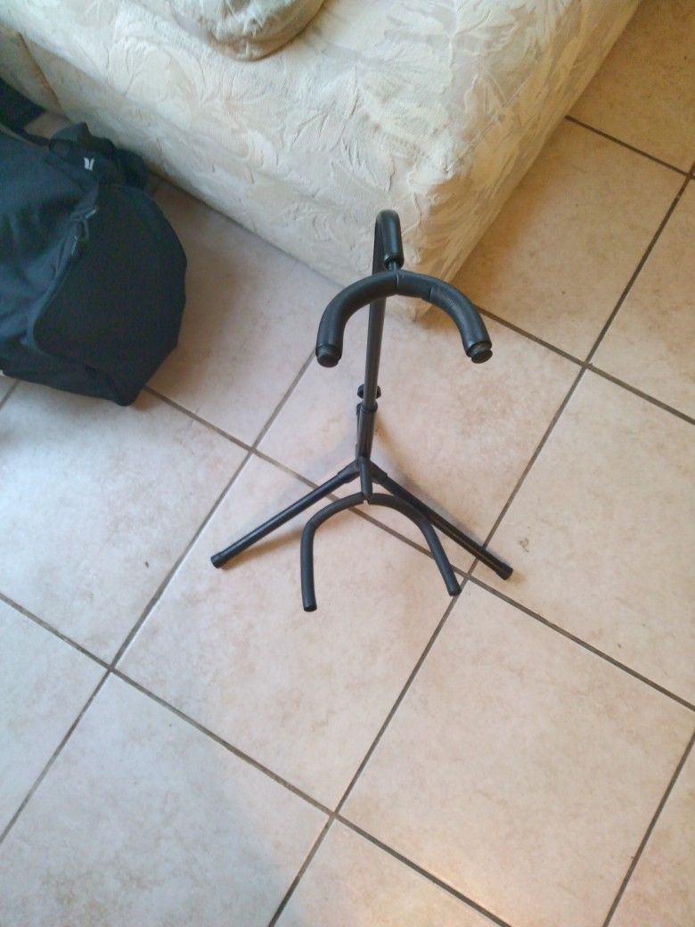 Guitar Stand