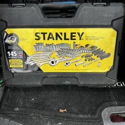 Stanley 145 Pc Set 
