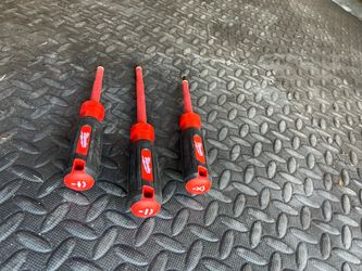 Milwaukee insulated screwdriver set