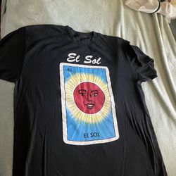 La loteria adult t-shirt size L-XL in good used condition. Azusa