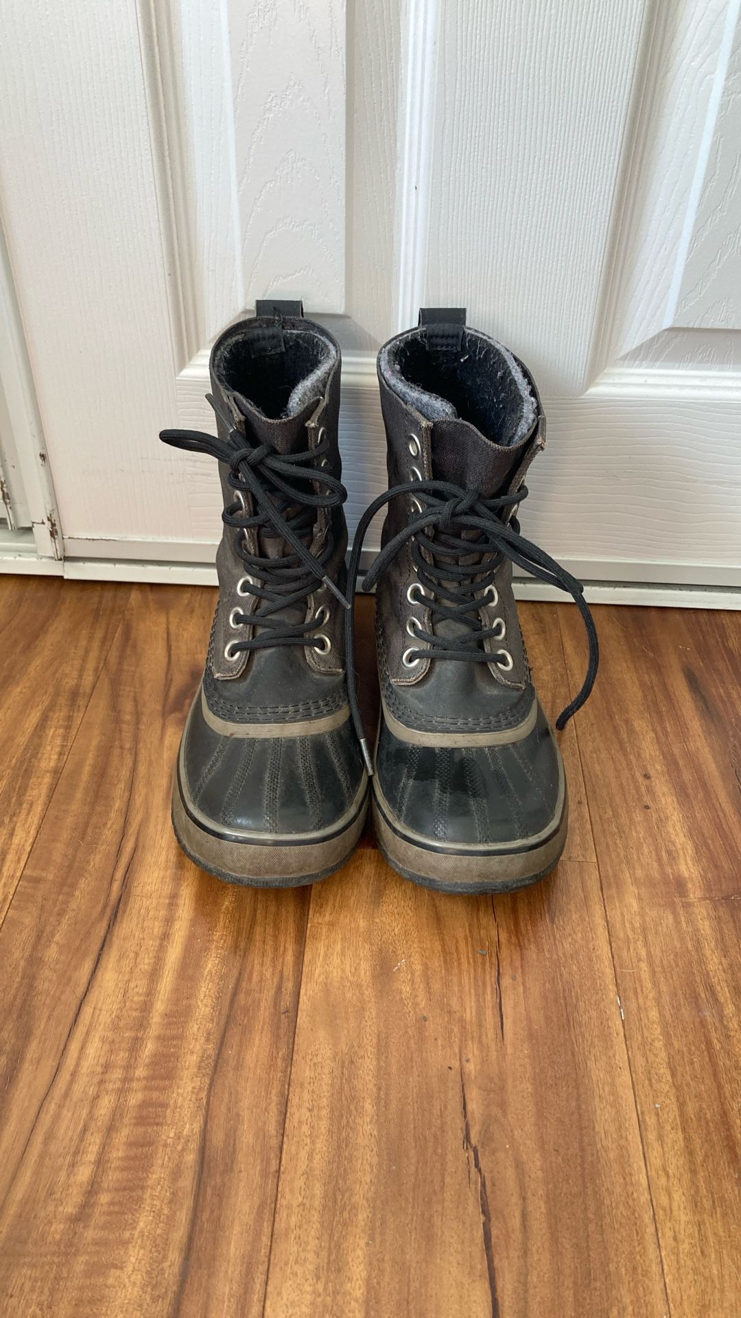 Sorel Insulated Weather Proof Boot Black Size 6