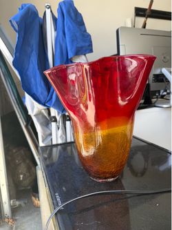 Red curvy vase