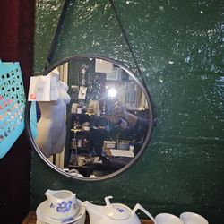 Round Mirror New