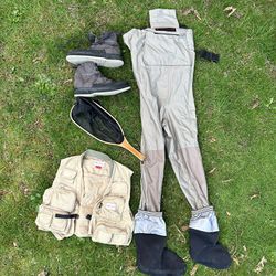 Redington Fly Fishing Kit (Waders, Felt Shoes, Net, Vest) for Sale in