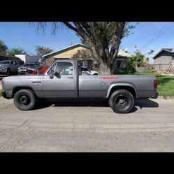 1990 Dodge D350