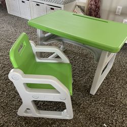 Kids Desk And Chair