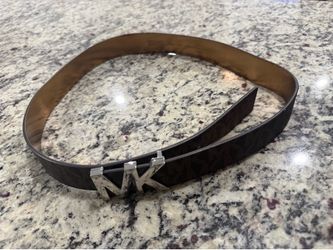 MK WOMENS BELT $35