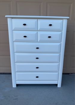White 8 Drawers