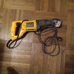 DeWalt. Saw