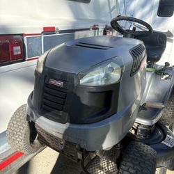 Craftsman Lawn Tractor 