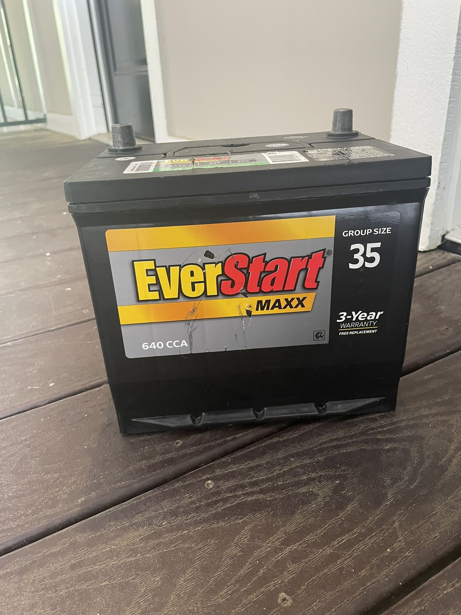 EverStart Maxx Car Battery, Group Size 35 12 Volt, 640 CCA