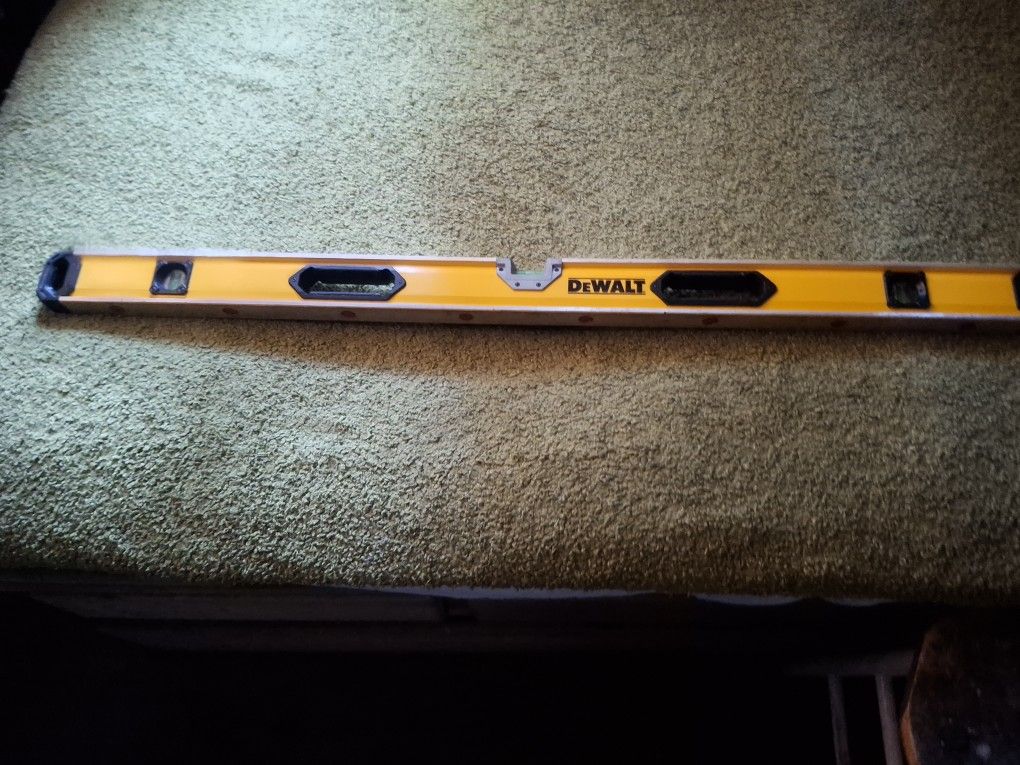 DeWalt Heavy Duty Contractors 4'level