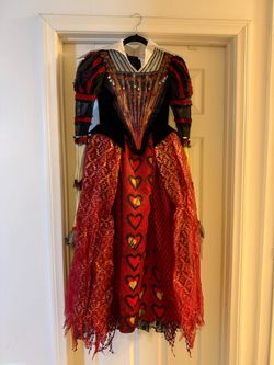 DISNEY QUEEN OF HEARTS COSTUME