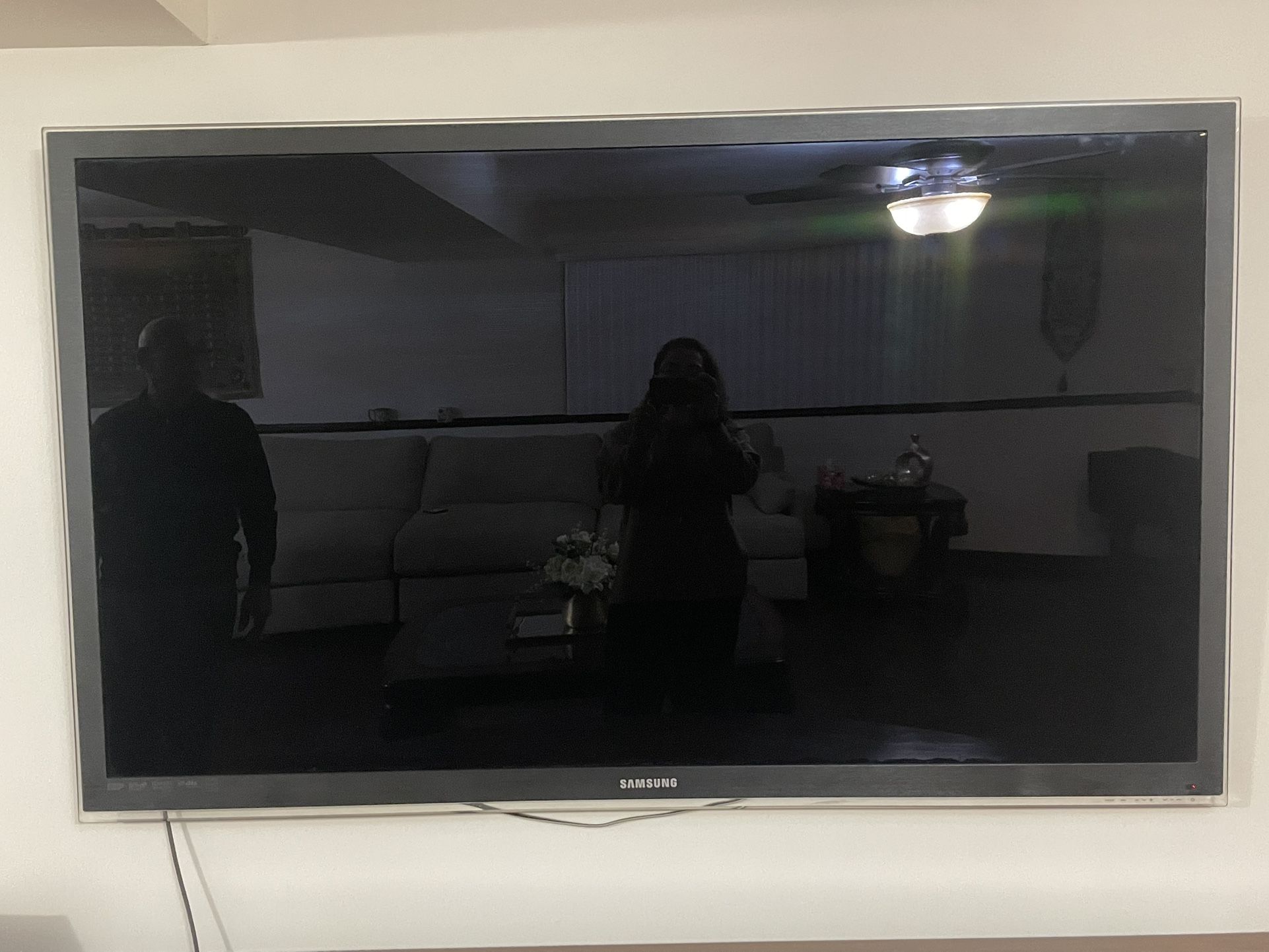 Samsung 65” Flat Screen Tv