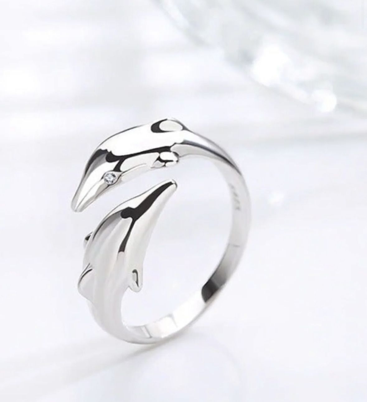 R244- 925 Sterling Silver Dolphin Ring!