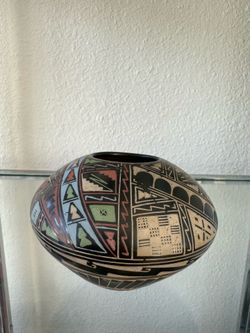 Authentic Mata Ortiz Polychrome Seed Pot – Signed by Isidro Ortiz