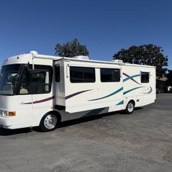 2002 National Tradewinds 38FT With Super Slide & Mid Bunkhouse Diesel Pusher 330 Cat Must See