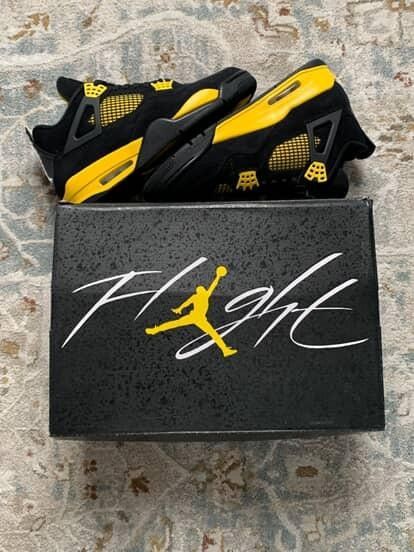 Yellow Thunders Jordan 4 | Size 10.5