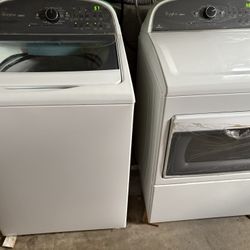Whirlpool Washer and Dryer Set