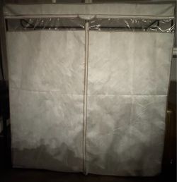 Portable closet