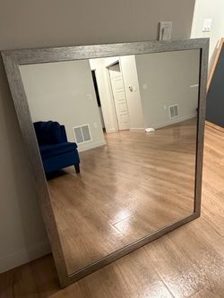 Wall mirror