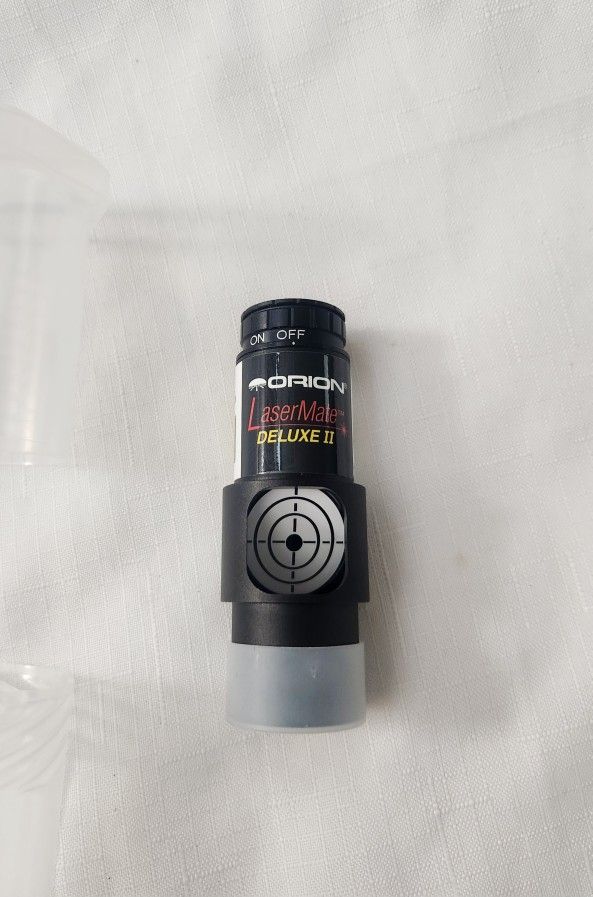 Orion LaserMate Deluxe II Laser Collimator Black *Tested Working condition* With Case and cover in excellent pre-owned condition as pictured.
The L