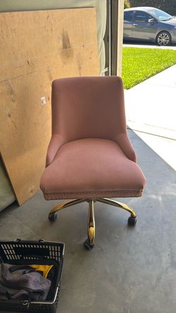 Pink chair