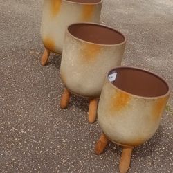 New 3pc Tripod Garden Planter's High Quality Masterpiece Rustic Look