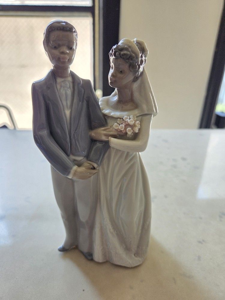 Lladro Porcelain Figurine