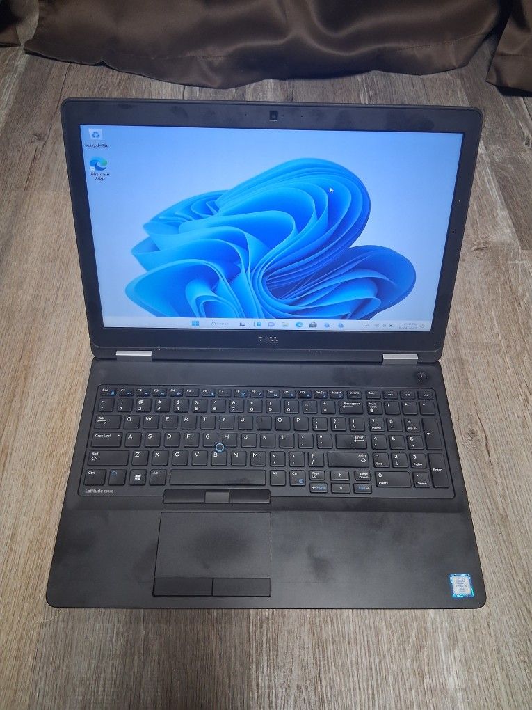 (BUSINESS)Dell Latitude E5570 4GB,256SSD intel Core I5-Win 11pro($240NOTHING LESS!!)