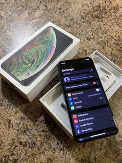 AT&T IPhone XS Max, 512gb ( like new ).