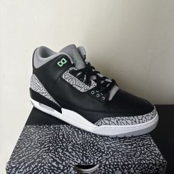 Jordan 3 Green Glow Size 10