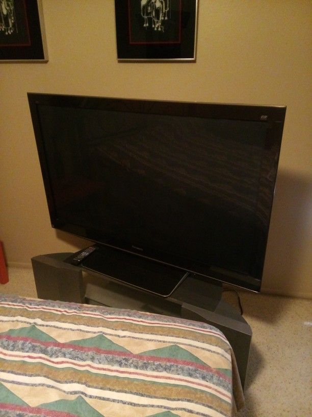 Panasonic Plasma HDTV/ Portable Steam Sauna