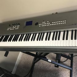 Yamaha MM8 88-Key Synthesizer! 