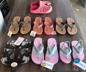 New! Girls Sandals