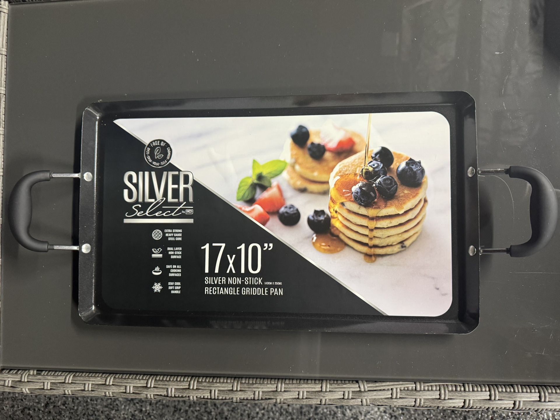 17 X 10” Non-stick Griddle Pan 