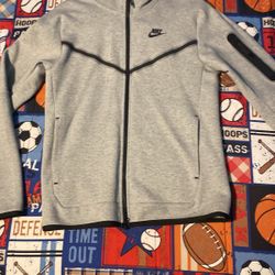 Grey Nike Teach, Size Men Small