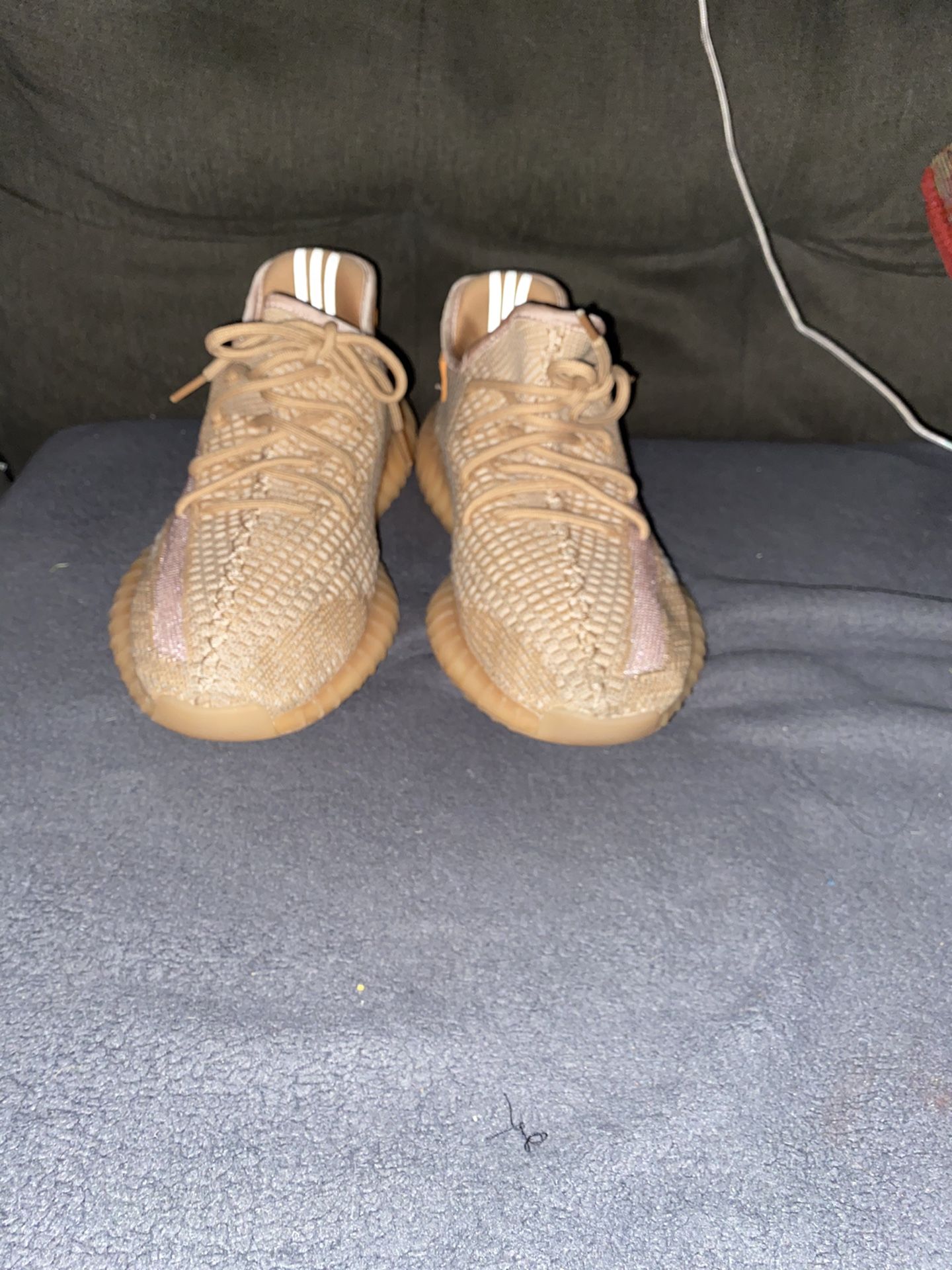 Yeezy Clay Size 9.5