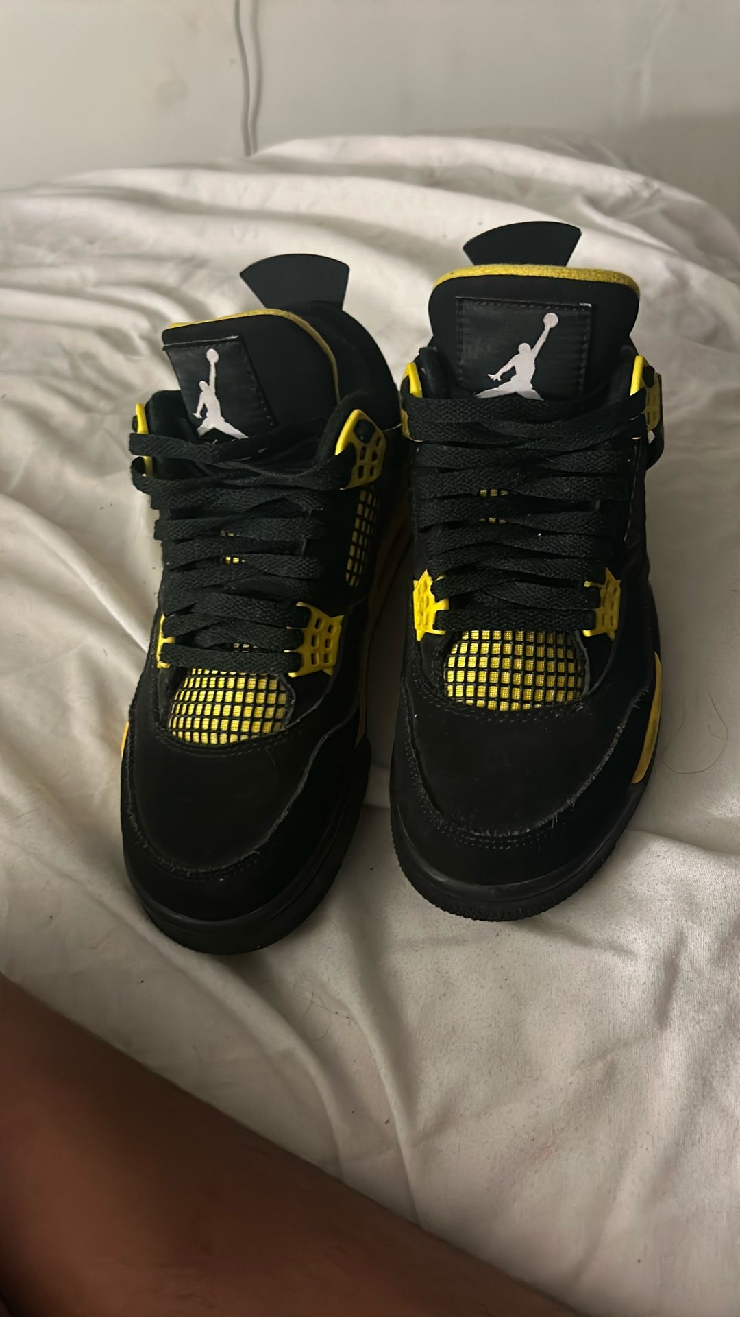 Jordan 4 Yellow Thunder