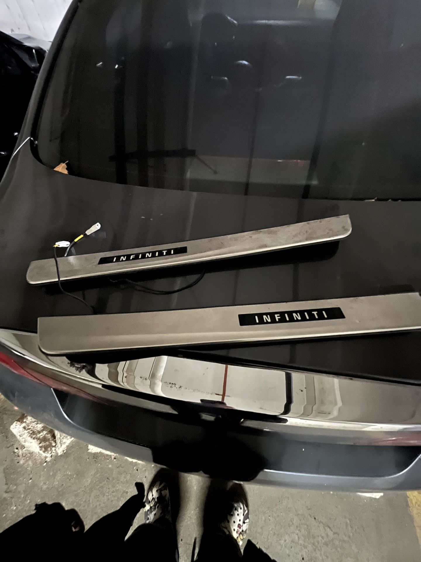 Infiniti Q50/G37 Kick Plate (Illuminated)