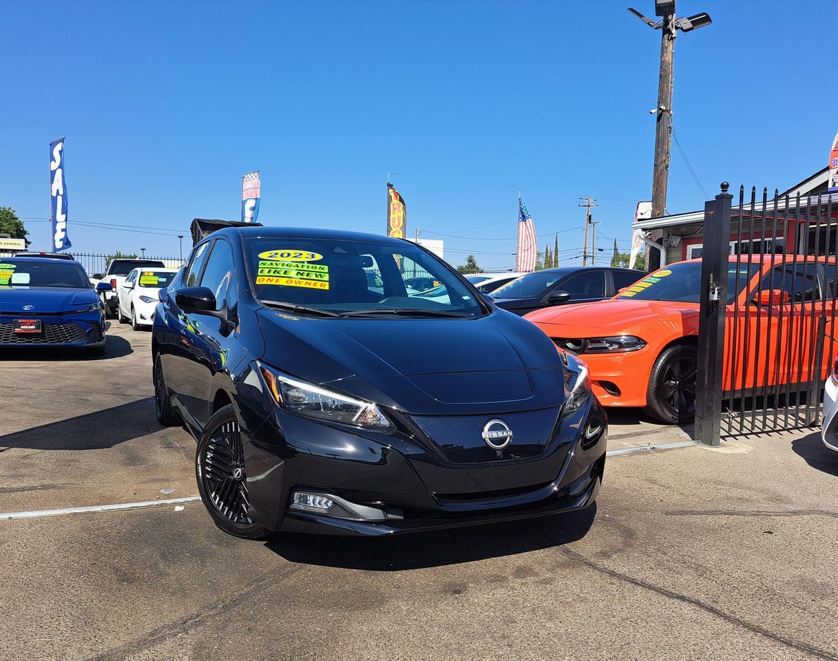 2023 Nissan LEAF