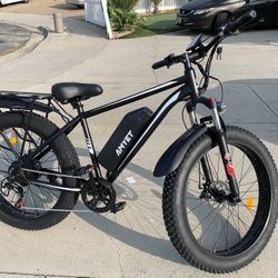 Electric Bike – Like New, Powerful Motor, Great Deal! 