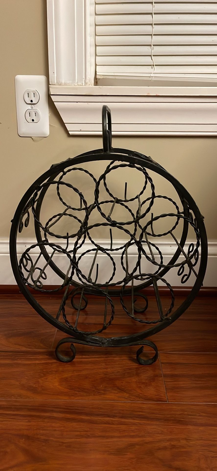 Metal Wine 🍷 Rack