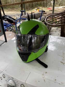 Motorcycle helmet