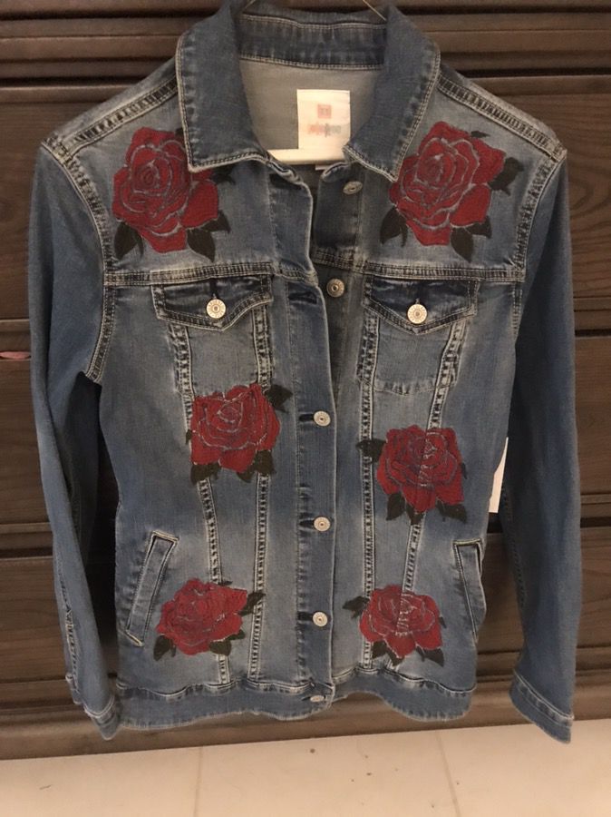 New with tags lularoe rose jacket. Never worn